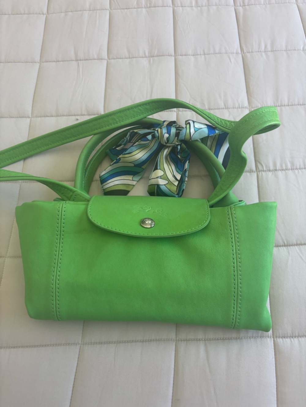 Longchamp Lime Green Leather Satchel with a Longchamp Decorative Scarf - Picture 3 of 10